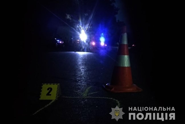На Чернігівщині 18-річна водійка Audi влетіла в будинок: два її пасажири загинули 06 На Чернігівщині 18-річна водійка Audi влетіла в будинок: два її пасажири загинули 06