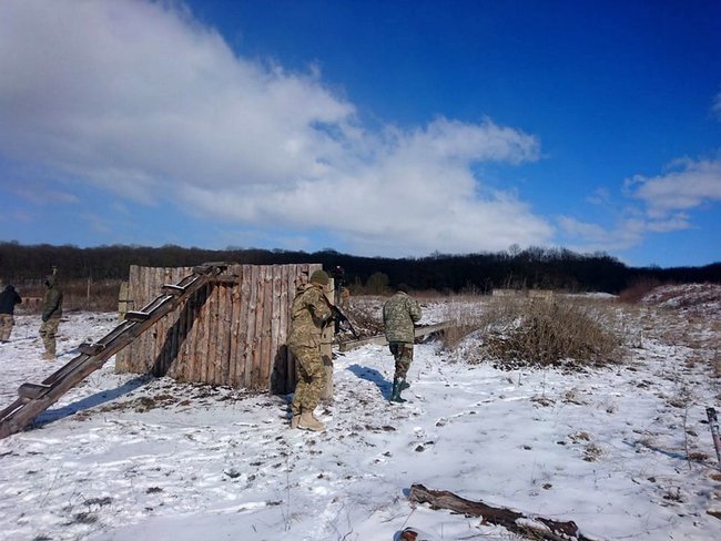 Підготовка військовозобовязаних підрозділів територіальної оборони відбувається на Тернопільщині 03
