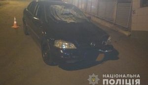 Пьяный полицейский снес шлагбаум и сбил двух пешеходов в Одессе. ФОТО