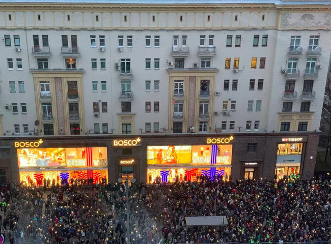 Путін - злодій!: У Росії проходять акції на підтримку Навального 03