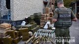 В Донецкой области три добровольческих подразделения передали вооружение Национальной полиции. ВИДЕО+ФОТОрепортаж