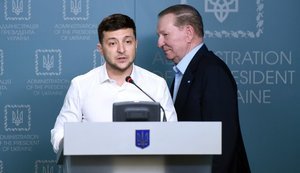 Методика Зеленского - это типичная методика днепровской элиты. Все, что он делает, напоминает Кучму и Пустовойтенко, - Безсмертный