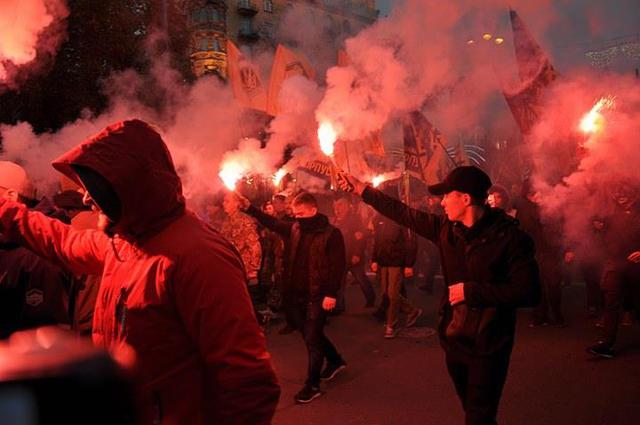 Националисты провели в Киеве Марш Славы Героев 26