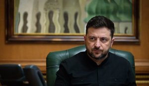 Мендель: "Війна дозволила Зеленському процвітати та здобути необмежену владу".