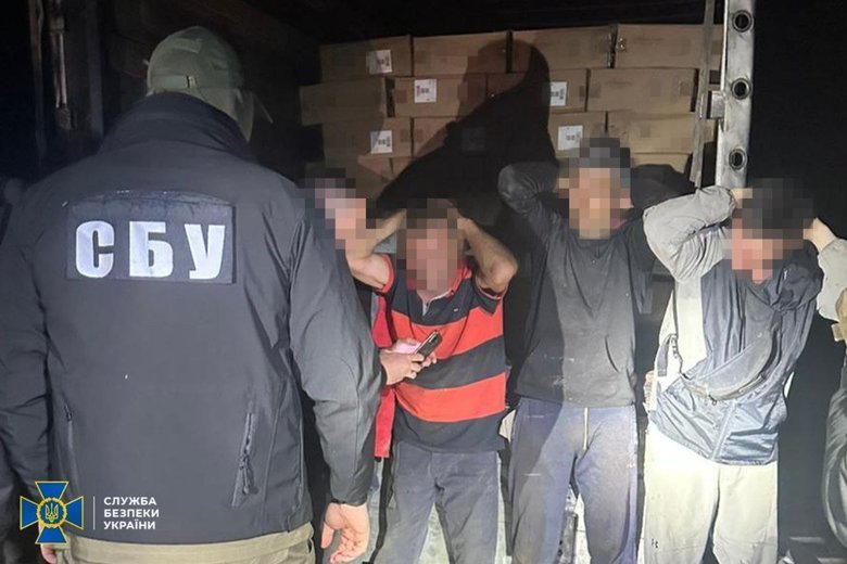 СБУ зірвала спробу ФСБ переправити до Одеси дрон із вибухівкою: затримано контрабандистів