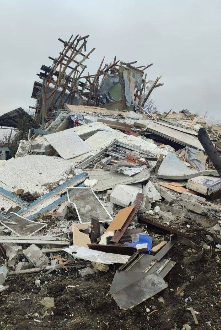 Уламки збитої біля Дніпра ракети зруйнували один і пошкодили 16 будинків, - ОВА 01