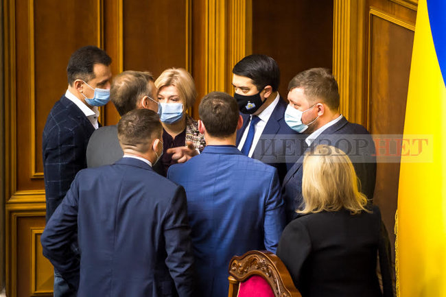 Приглашение на рюмку после принятия бюджета от Перебийниса, проблемы Литвиненко с ГФС, Третьякова откладывает деньги на пенсию, - день работы ВР 15 декабря 07