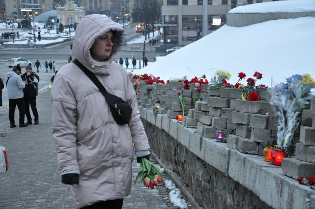Вечір памяті Небесної Сотні відбувається в центрі Києва 06