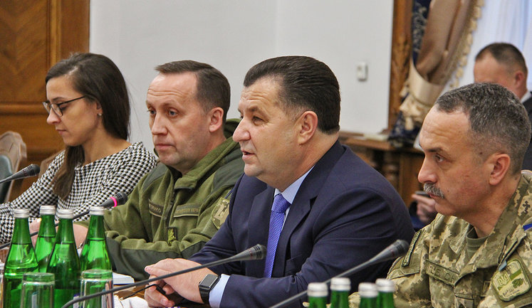 Ситуация на востоке Украины - это угроза всему западному миру, - Полторак на встрече с главой ВКУ Чолием. ФОТО