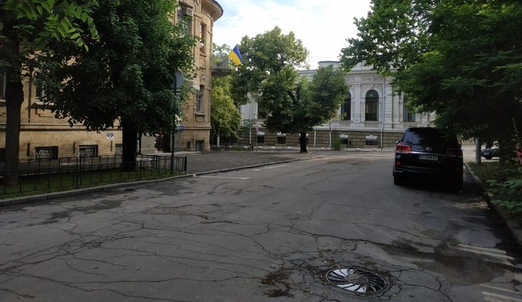 Подозреваемый по делу об убийстве Гандзюк Мангер в больнице, активисты заявляют о попытке спрятаться от суда. ВИДЕО+ФОТО
