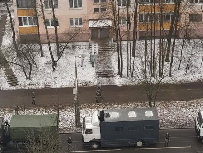 Марш народного обвинения в Беларуси: Силовики Лукашенко разгоняют и задерживают протестующих 01