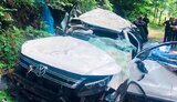 "Volkswagen" сорвался с обрыва в Яремче, погибли четыре человека, - Нацполиция. ФОТОрепортаж