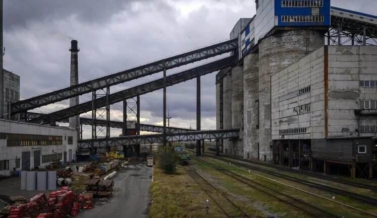 Ukraine halts operation of only coking coal mine in Pokrovsk due to approaching Russian troops - Reuters