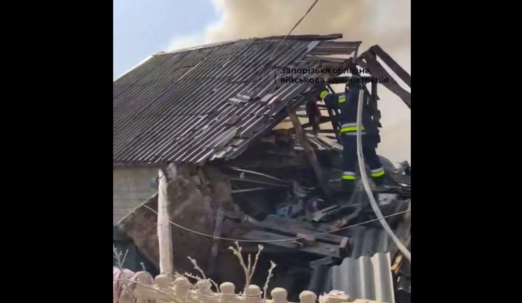 Russian forces strike Zaporizhzhia: one person killed, two injured, 16-year-old girl and woman pulled from under rubble (updated). VIDEO&PHOTOS