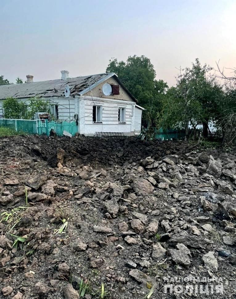 Рашисты нанесли удары по четырем населенным пунктам Запорожской области. Есть погибшие и раненые 08