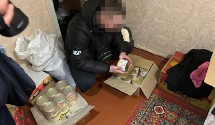 2,7 млн. грн. збитків на харчуванні військових: ДБР повідомило про підозру двом посадовцям частини. ФОТОрепортаж