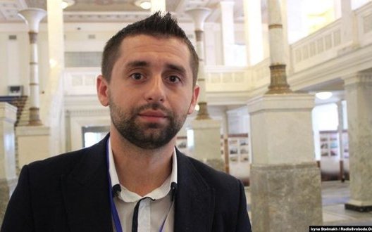 "Слуга народа" наймет адвоката для представления интересов своих депутатов в рамках производства по взятке в $30 тысяч, - Арахамия