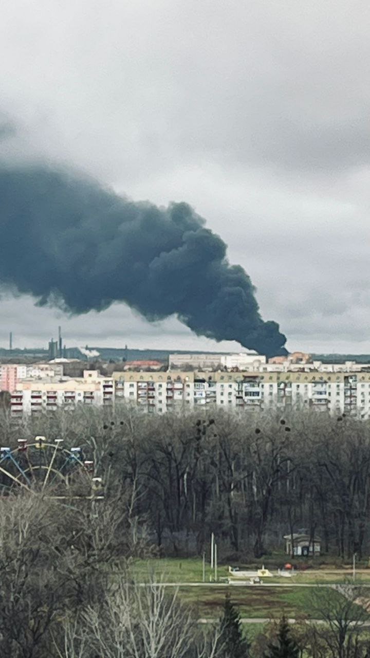 У Сумах ворог атакував промислове підприємство
