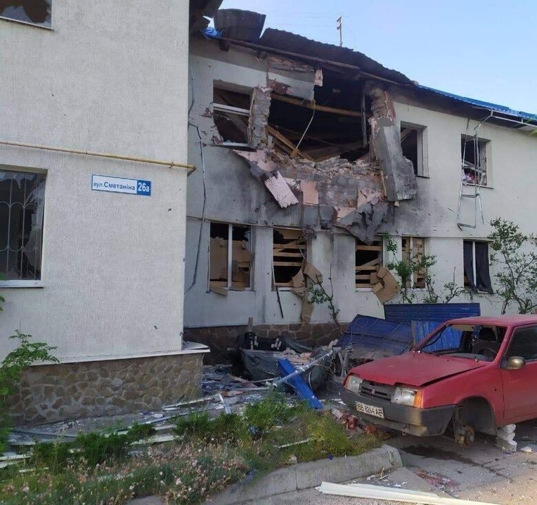 Россияне пытаются зайти в Лисичанск. Наносят артиллерийские и авиаудары. Есть погибшие, а в больнице Днепра спасают жизнь двоих детей, - Гайдай 04