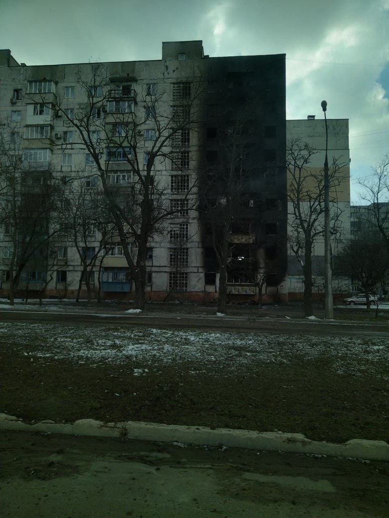 Маріуполь після ворожих обстрілів: Сподіваємося, ці фото стануть доказовою базою в Гаазькому трибуналі! 01 Маріуполь після ворожих обстрілів: Сподіваємося, ці фото стануть доказовою базою в Гаазькому трибуналі! 01