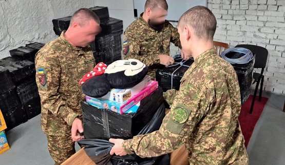 Гвардійці за допомогою дронів доставили дитяче харчування й іграшки в окуповані РФ Олешки, - Вигівський. ФОТОрепортаж