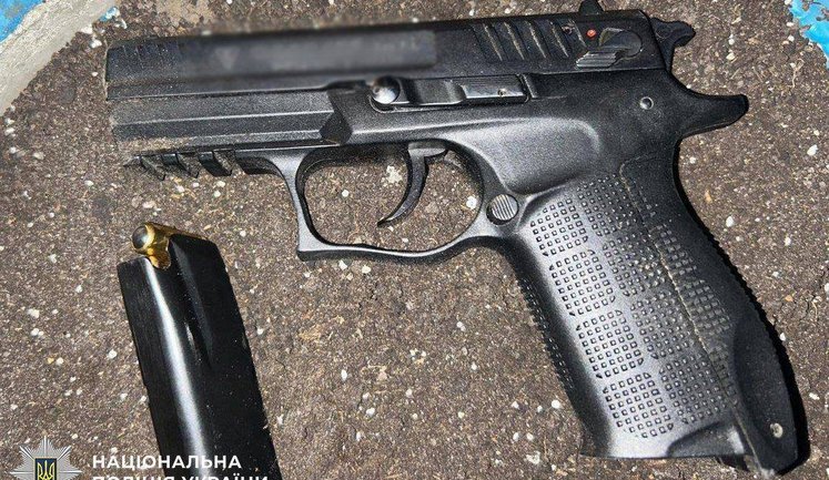 Чоловік влаштував стрілянину під час конфлікту в Києві: стрільця затримано, - поліція. ФОТО