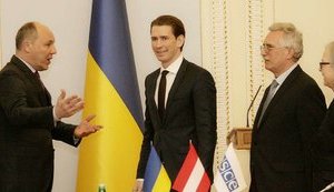 Парубий обсудил с Курцем вопрос вооруженной миссии ОБСЕ на Донбассе. ФОТО