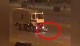 Автозак силовиков протаранил толпу протестующих в Минске. ВИДЕО