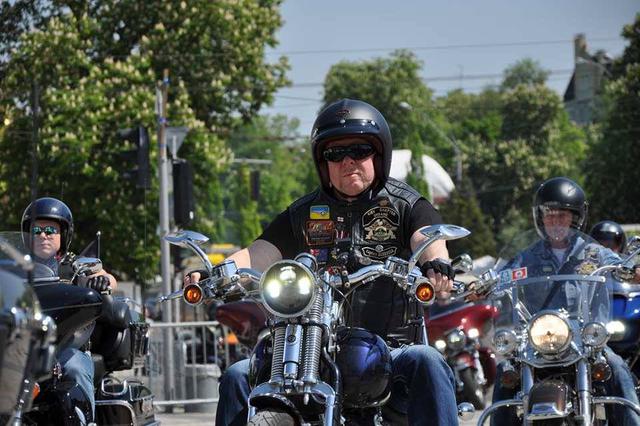 Freedom Diversity: Ukrainian bikers rode in downtown Kyiv 18