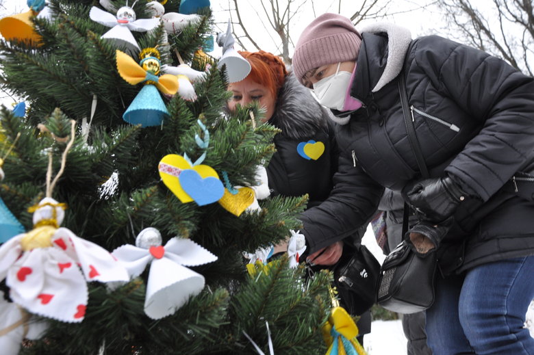 Ялинка для Героїв: у Києві вшанували память загиблих воїнів та Героїв Небесної Сотні 21