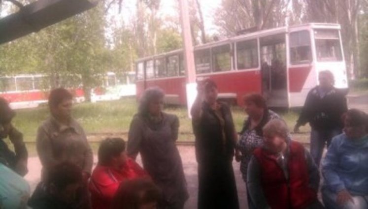 В оккупированном Енакиево трамвайщики объявили забастовку: люди без зарплат уже 8 месяцев. ФОТО