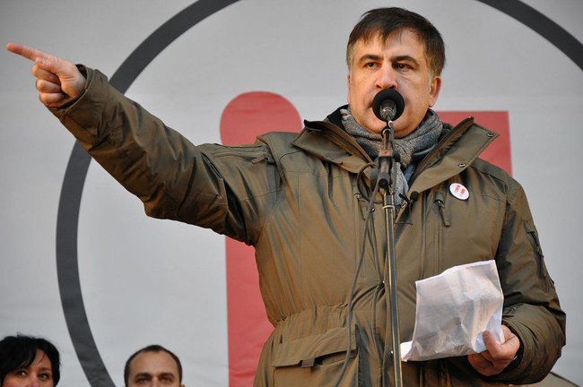 Наш ворог - олігархат! Наш ворог - Порошенко! Прихильники Саакашвілі провели марш у Києві з закликом імпічмента президента (оновлено) 35