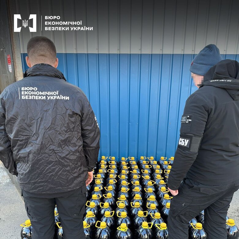 БЕБ ліквідувало незаконне виробництво алкоголю, організоване представниками УПЦ