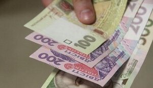 Президент, прем’єр та нардепи мають побачити наслідки їхнього рішення про скорочення виплат пораненим військовим. 824 гривні на місяць, - Бутусов. ФОТО 18+