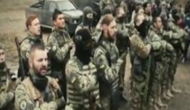 Приголомшлива молитва добровольців полку Нацгвардії "Азов": Україно, Свята Мати Героїв, зійди до серця мого!. ВІДЕО