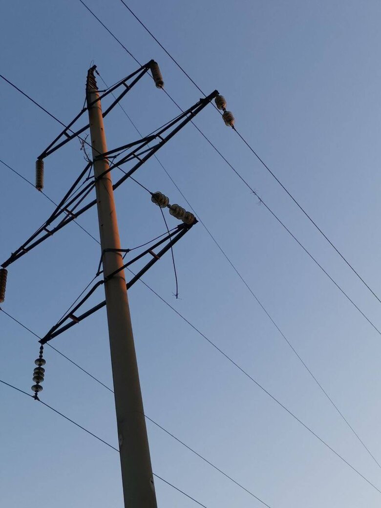 Impact on Zaporizhzhia: high-rise buildings, private houses, educational institution and parking lot were damaged 02