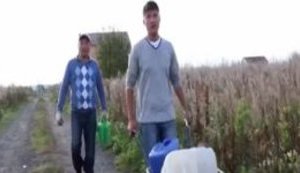 "Строят дома киргизам их же земляки. На всю округу - ни одного славянского лица", - выходцы из Кыргызстана заселяют подмосковные поселки. ВИДЕО