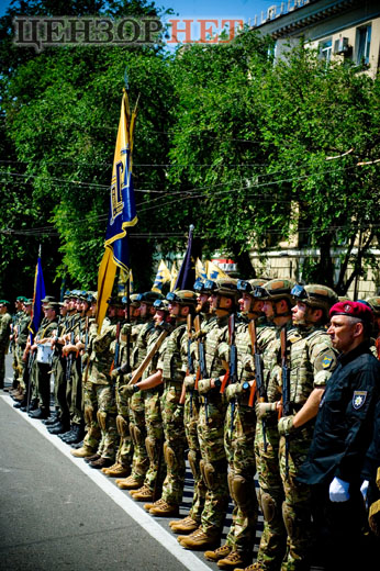 Третя річниця визволення Маріуполя - парад захисників міста 19