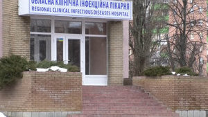 У Харківській інфекційній лікарні у 20 медиків підтвердили COVID-19, - ОДА