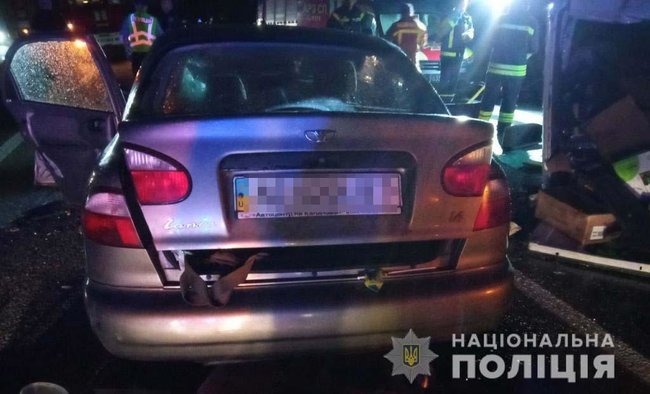 Четыре автомобиля столкнулись на Днепропетровщине, погиб один человек, - Нацполиция 02