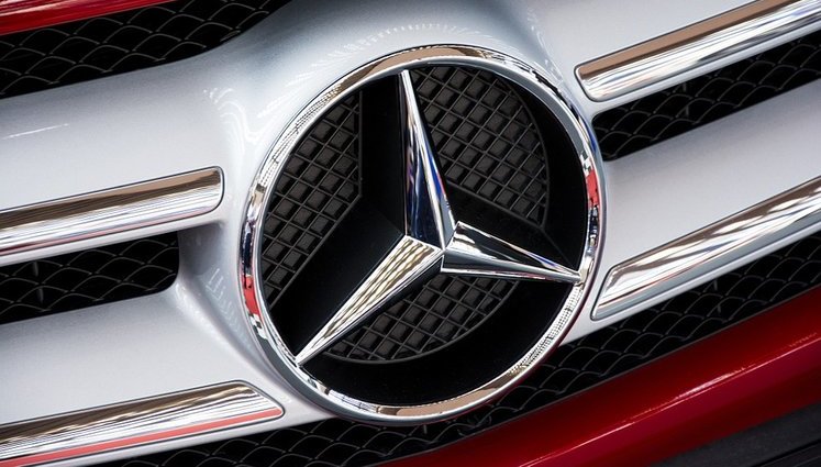 Mercedes отзывает в Китае 40 тысяч авто из-за проблем с управлением