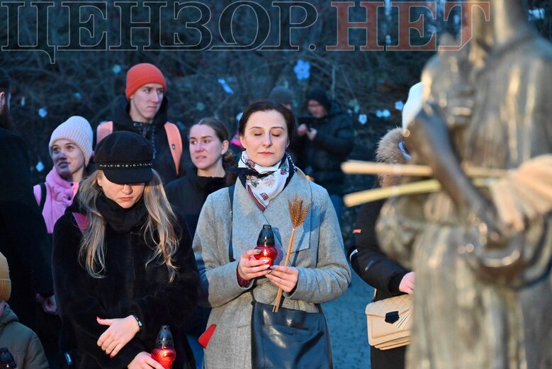 В Киеве почтили память жертв Голодомора 17