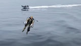 Морські піхотинці Британії відпрацьовують десантування з реактивними ранцями. ВIДЕО