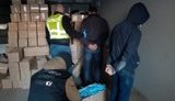 Невідомі, погрожуючи зброєю, викрали понад 100 тис. медичних масок у підприємців у Києві, - прокуратура. ВІДЕО+ФОТОрепортаж
