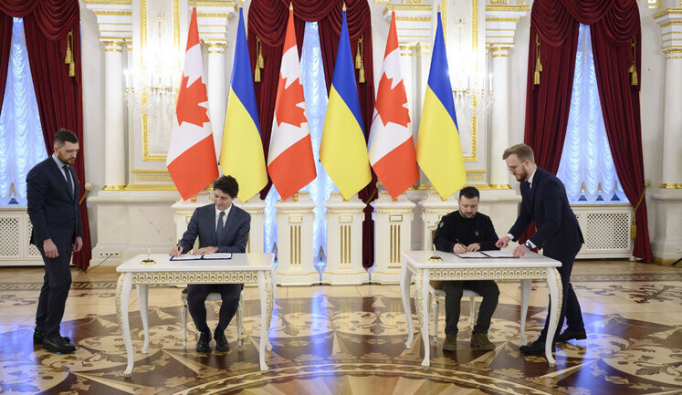 Ukraine signs security agreement with Canada. PHOTOS