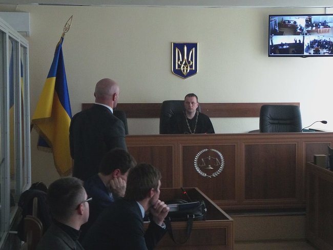 Суд відмовився продовжити Мангеру зобовязання щодо запобіжного заходу 01