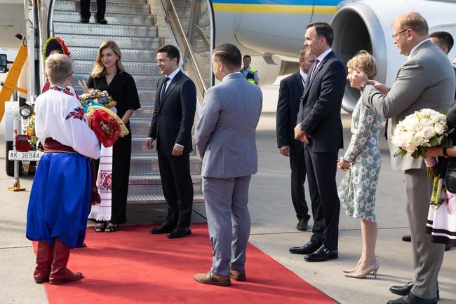 President Zelenskyi arrives in Canada 02