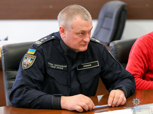 Нацполіція розпочинає набір пілотів у підрозділ повітряної підтримки 01