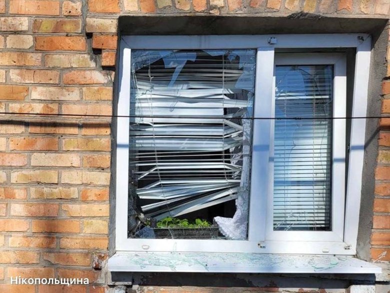 Понад 30 атак за добу: ворог обстріляв три райони Дніпропетровщини