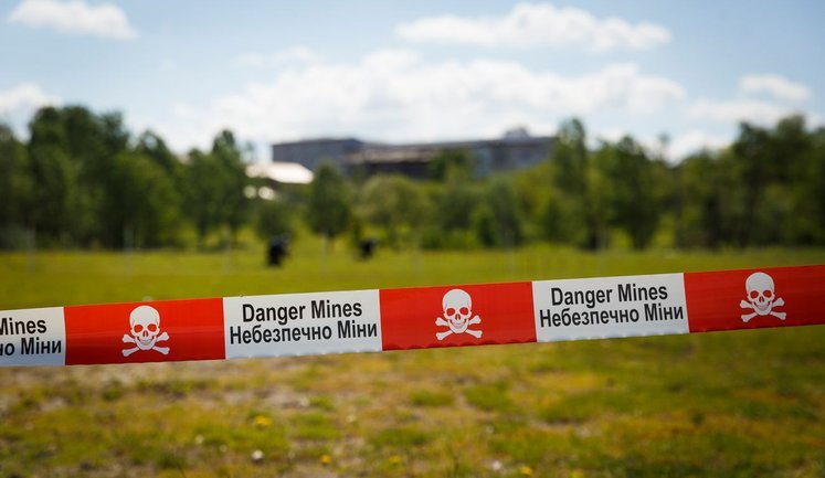 Високий ризик мін та дронів: аграріїв Херсонщини просять не сіяти у прибережній зоні Дніпра